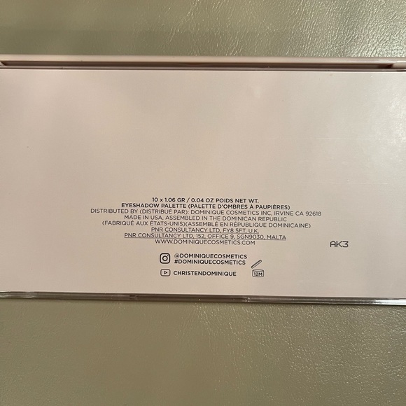 NIB 𝐷𝑜𝑚𝑖𝑛𝑖𝑞𝑢𝑒 𝚎𝚜𝚜𝚎𝚗𝚝𝚒𝚊𝚕𝚜 𝚎𝚢𝚎𝚜𝚑𝚊𝚍𝚘𝚠 𝚙𝚊𝚕𝚕𝚎𝚝 - Picture 10 of 12
